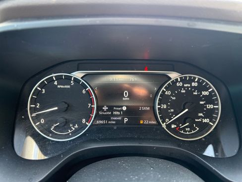 Used 2021 Nissan Rogue SV FWD image 15