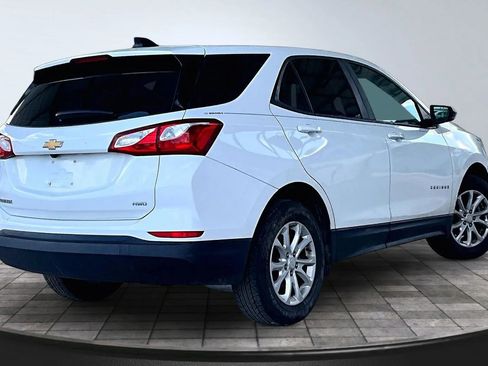 Used 2020 Chevrolet Equinox LS image 6