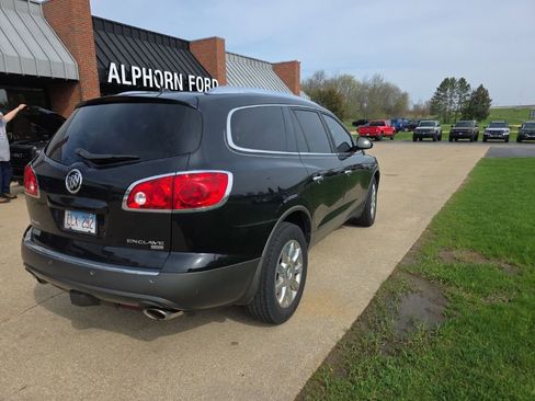 Used 2011 Buick Enclave CXL w/ Trailering Provision Package image 6