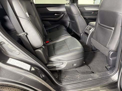 Used 2024 MAZDA CX-90 3.3 Turbo w/ Preferred Plus image 16