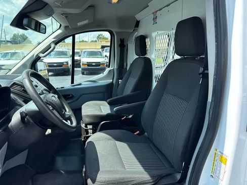 Used 2019 Ford Transit 250 130 Low Roof w/ Exterior Upgrade Package RWD image 9