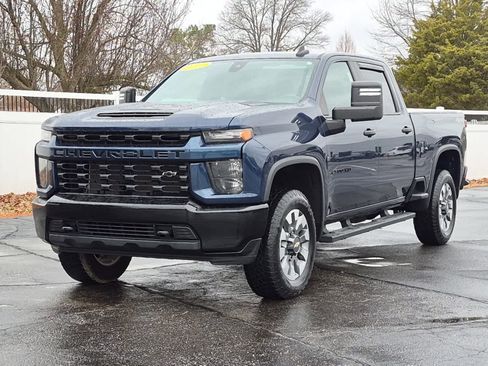Used 2022 Chevrolet Silverado 2500 Custom w/ Custom Convenience Package image 1