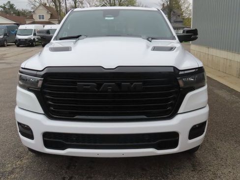 New 2026 RAM 1500 Laramie AWD/4WD image 12