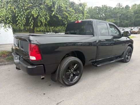 Used 2018 RAM 1500 Express w/ Black Ram 1500 Express Group AWD/4WD image 3