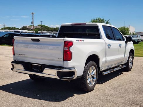 Certified 2021 Chevrolet Silverado 1500 LTZ w/ LTZ Convenience Package II AWD/4WD image 4