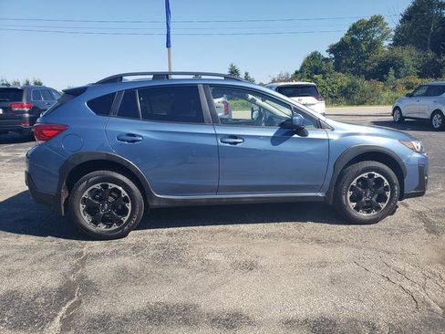 Used 2021 Subaru Crosstrek 2.0i Premium w/ Moonroof Package AWD/4WD image 9