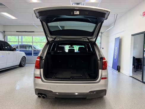 Used 2017 BMW X3 sDrive28i RWD image 23