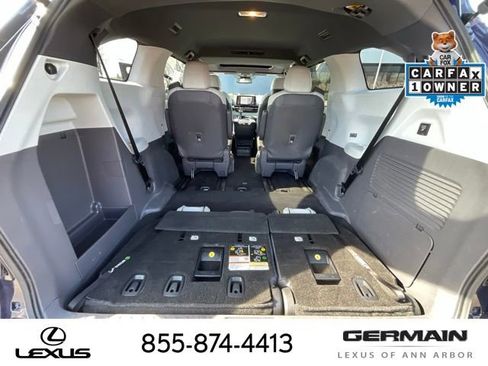 Used 2021 Toyota Sienna XSE w/ XSE Plus Package image 23