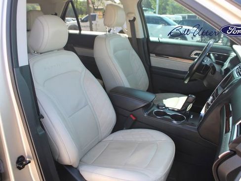 Used 2017 Ford Explorer Platinum AWD/4WD image 11