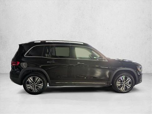 Certified 2025 Mercedes-Benz GLB 250 image 6
