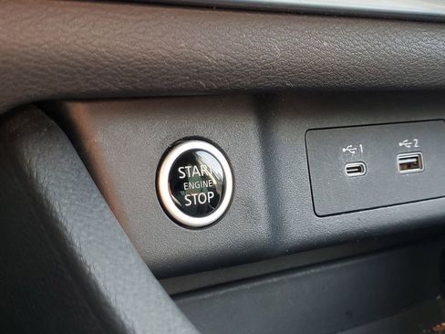 Used 2023 Nissan Rogue SV AWD/4WD image 32