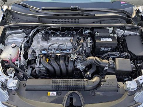 Used 2022 Toyota Corolla LE image 21