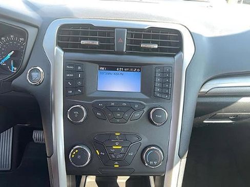 Used 2020 Ford Fusion S FWD image 11
