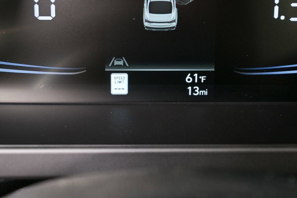 Used 2026 Hyundai Elantra SEL Sport FWD image 22