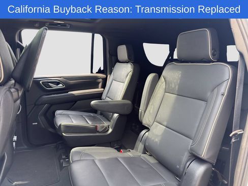 Used 2023 GMC Yukon XL SLT w/ SLT Premium Package AWD/4WD image 12