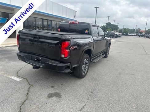 Used 2023 Chevrolet Colorado Z71 w/ Z71 Convenience Package 2 AWD/4WD image 4