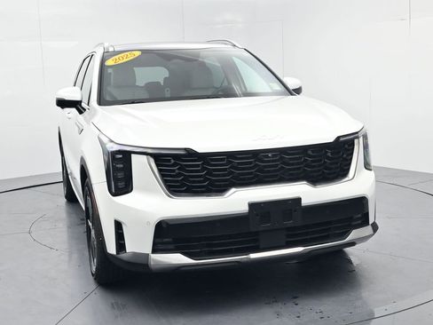 Certified 2025 Kia Sorento SX Prestige image 2