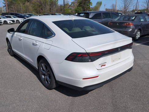Used 2024 Honda Accord EX image 4
