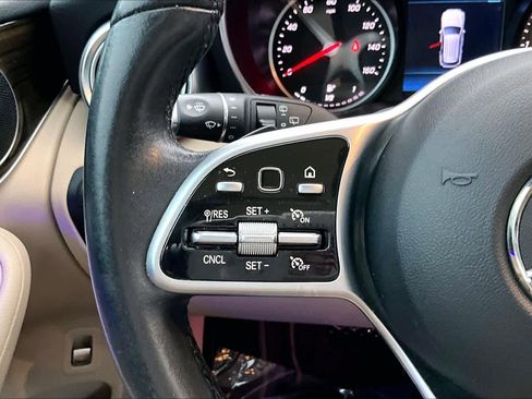 Used 2022 Mercedes-Benz GLC 300 GLC 300 image 24