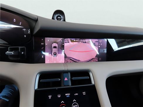 New 2025 Porsche Taycan image 32