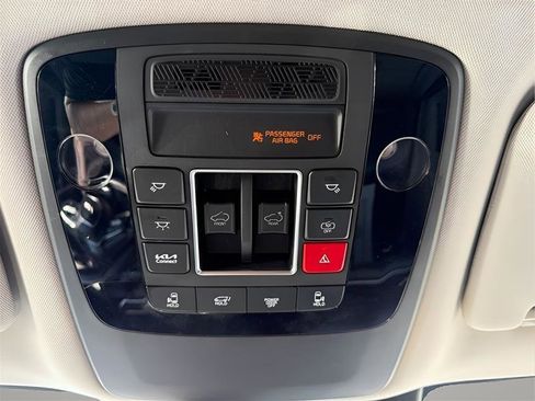 Used 2025 Kia Carnival SX FWD image 56