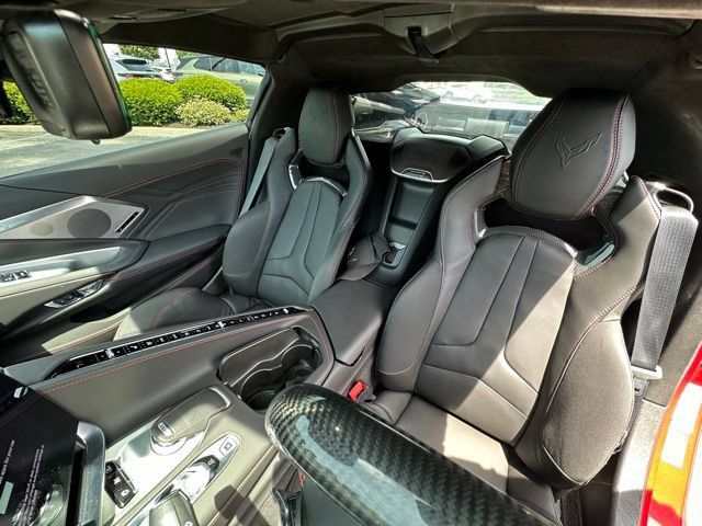 Used 2024 Chevrolet Corvette Z06 RWD image 18