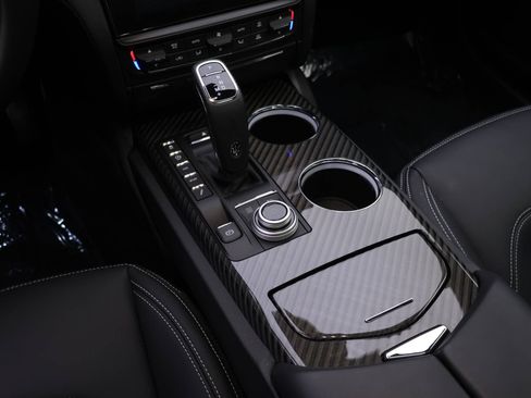 Used 2020 Maserati Quattroporte GTS GranLusso RWD image 20