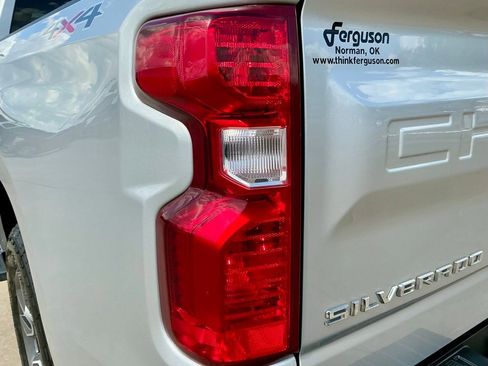 Used 2021 Chevrolet Silverado 1500 LT w/ Texas Edition Plus image 14