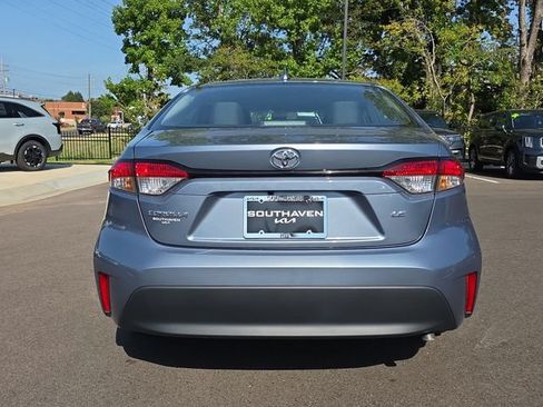 Used 2024 Toyota Corolla LE FWD image 4