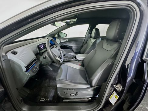 Used 2023 Volkswagen ID.4 Pro S Plus image 13