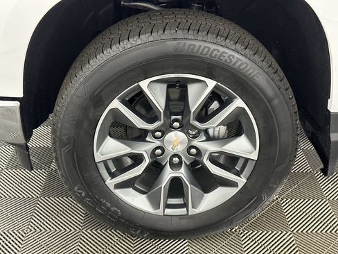 Used 2026 Chevrolet Silverado 1500 LT AWD/4WD image 33