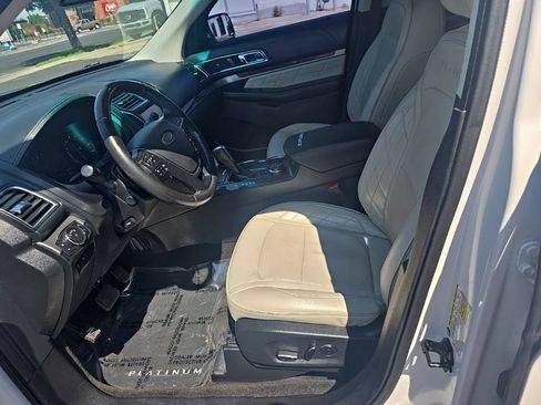 Used 2016 Ford Explorer Platinum AWD/4WD image 12