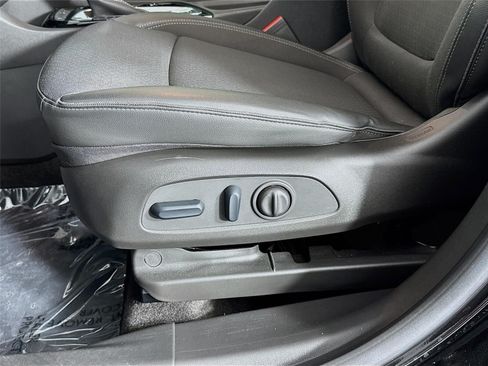 Certified 2023 Buick Encore GX Select w/ Sport Touring Package FWD image 19