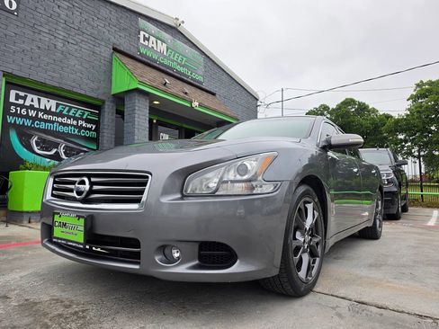 Used 2014 Nissan Maxima 3.5 S w/ Limited Edition Package FWD image 2