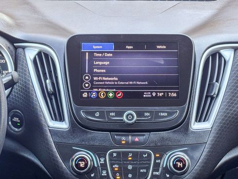 Used 2024 Chevrolet Malibu LT FWD image 18
