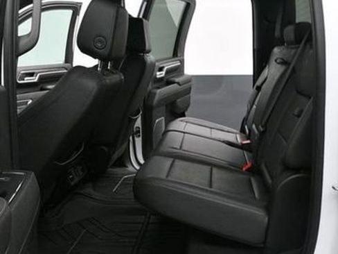 Used 2024 Chevrolet Silverado 2500 LTZ AWD/4WD image 11