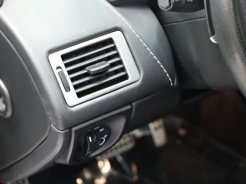 Used 2011 Aston Martin V8 Vantage Coupe RWD image 18