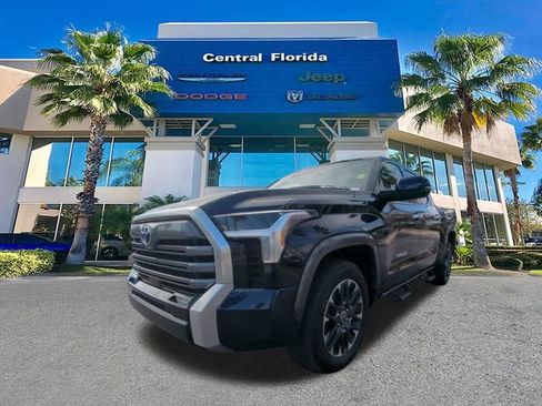 Used 2024 Toyota Tundra Limited w/ Power Package image 9