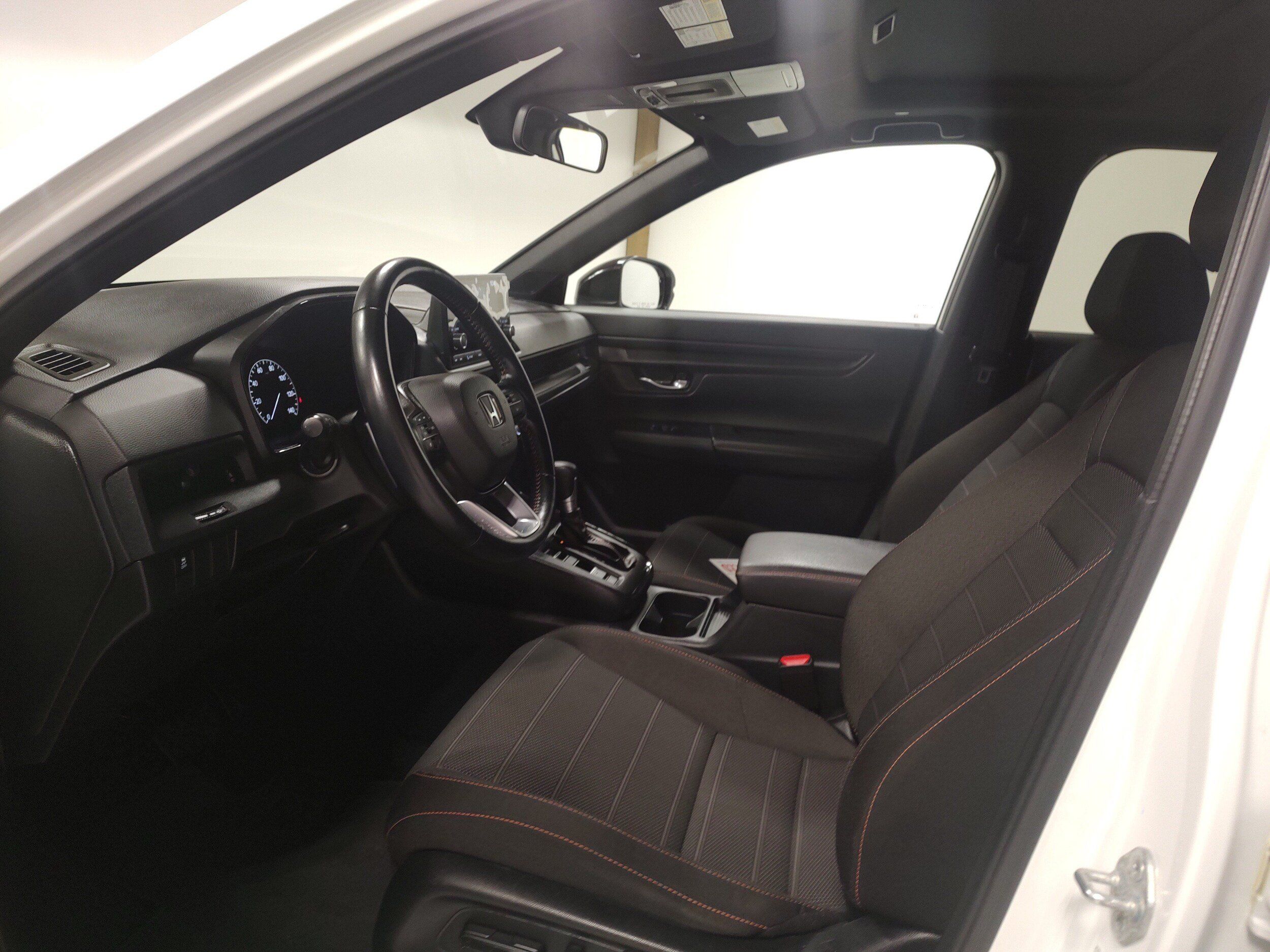Used 2025 Honda CR-V Sport image 10