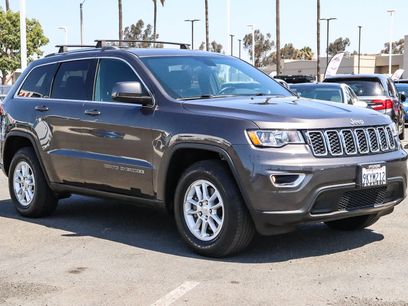 Used 2020 Jeep Grand Cherokee Laredo