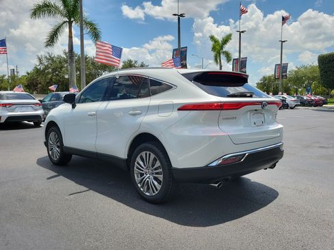 Used 2023 Toyota Venza Limited AWD/4WD image 8