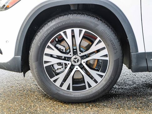 Certified 2025 Mercedes-Benz GLA 250 image 8