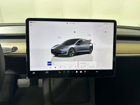 Used 2023 Tesla Model 3 Standard Range image 18