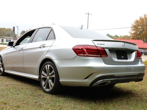 Used 2016 Mercedes-Benz E 350 Sedan image 20
