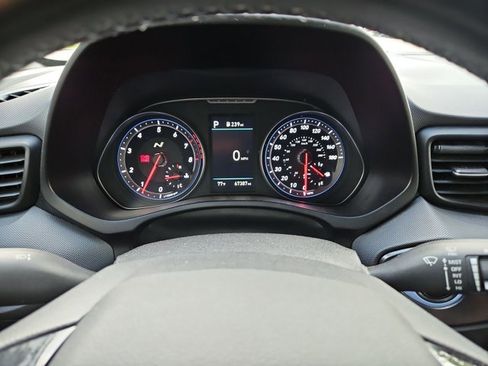 Used 2021 Hyundai Veloster N image 10