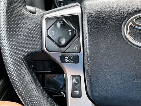 Used 2023 Toyota Tacoma SR5 AWD/4WD image 16