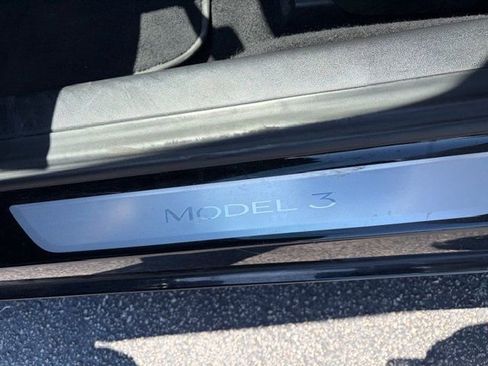 Used 2018 Tesla Model 3 Mid Range RWD image 11