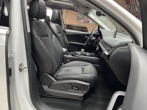 Used 2018 Audi Q7 3.0T Prestige w/ Prestige Package AWD/4WD image 29