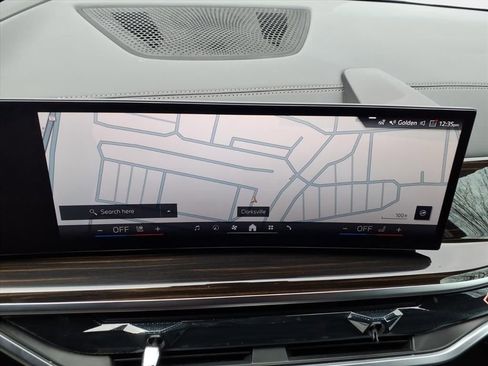 Used 2025 BMW X5 xDrive50e image 21