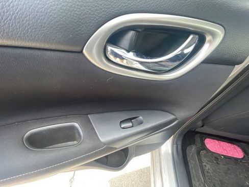 Used 2015 Nissan Sentra S FWD image 29